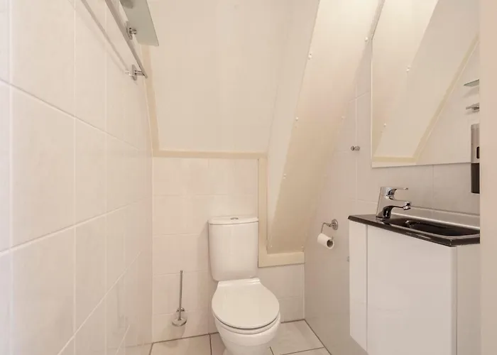 St Maartenszee Near *