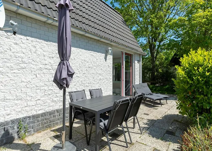 Nyaraló St Maartenszee Near